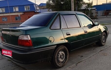 Daewoo Nexia I рестайлинг, 1999 год, 135 000 рублей, 5 фотография