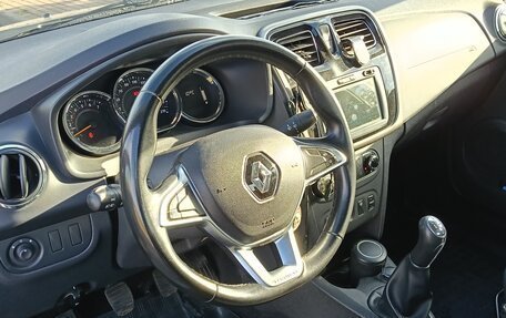 Renault Logan II, 2019 год, 950 000 рублей, 8 фотография