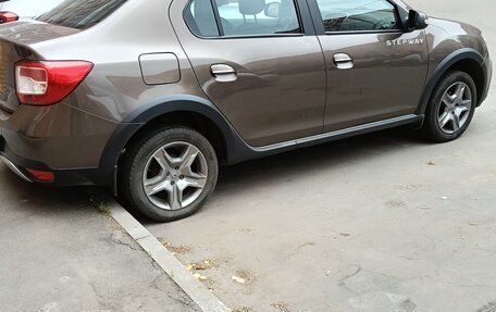 Renault Logan II, 2019 год, 950 000 рублей, 13 фотография