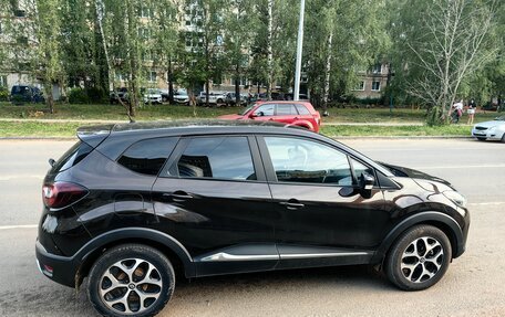 Renault Kaptur I рестайлинг, 2017 год, 1 400 000 рублей, 1 фотография