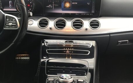 Mercedes-Benz E-Класс, 2019 год, 3 100 000 рублей, 12 фотография