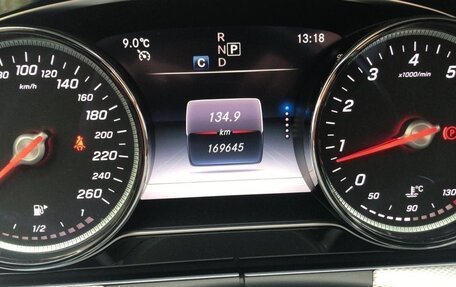 Mercedes-Benz E-Класс, 2019 год, 3 100 000 рублей, 5 фотография