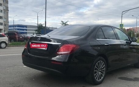 Mercedes-Benz E-Класс, 2019 год, 3 100 000 рублей, 3 фотография