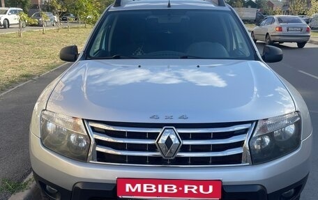 Renault Duster I рестайлинг, 2014 год, 1 125 000 рублей, 2 фотография