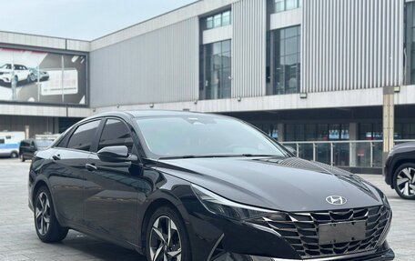 Hyundai Elantra, 2022 год, 1 890 000 рублей, 3 фотография