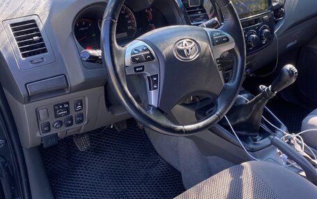 Toyota Hilux VII, 2012 год, 2 000 000 рублей, 14 фотография