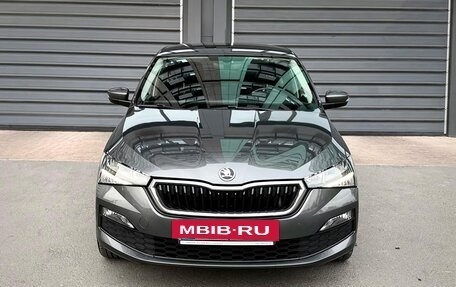 Skoda Rapid II, 2021 год, 1 950 000 рублей, 18 фотография