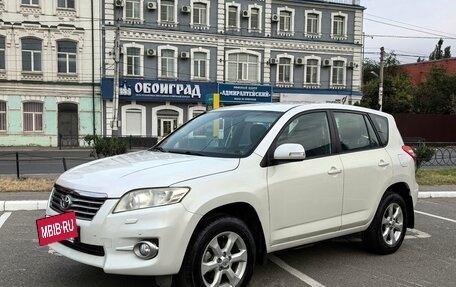 Toyota RAV4, 2010 год, 1 690 000 рублей, 2 фотография