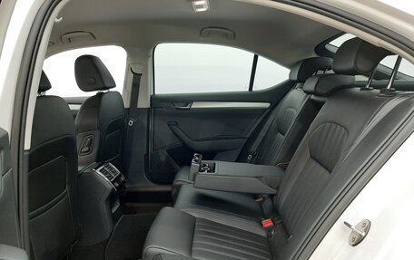 Skoda Superb III рестайлинг, 2019 год, 2 030 000 рублей, 12 фотография