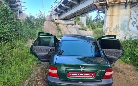 Opel Vectra B рестайлинг, 1996 год, 125 000 рублей, 8 фотография