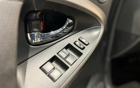 Toyota RAV4, 2011 год, 1 660 000 рублей, 21 фотография