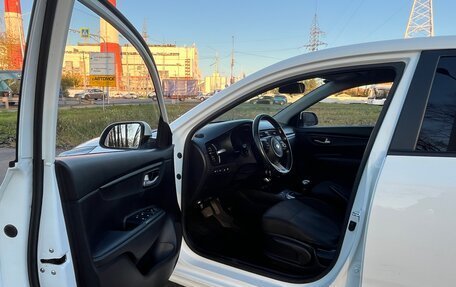 KIA Rio IV, 2018 год, 890 000 рублей, 12 фотография