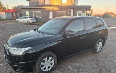 Mitsubishi Outlander III рестайлинг 3, 2014 год, 960 000 рублей, 1 фотография