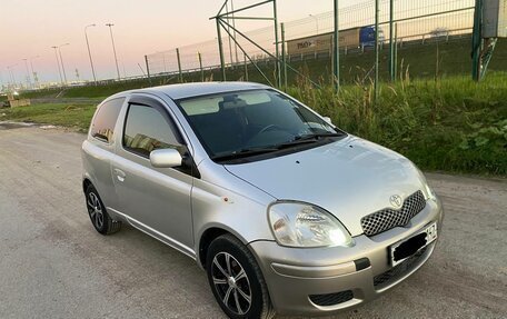 Toyota Yaris I рестайлинг, 2003 год, 320 000 рублей, 1 фотография