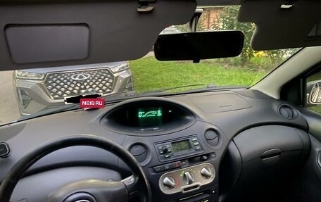 Toyota Yaris I рестайлинг, 2003 год, 320 000 рублей, 8 фотография