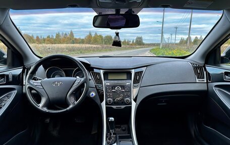 Hyundai Sonata VI, 2011 год, 1 150 000 рублей, 12 фотография