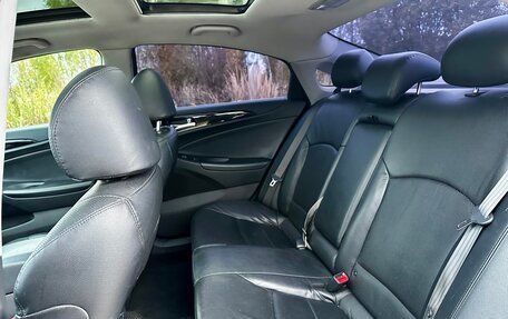 Hyundai Sonata VI, 2011 год, 1 150 000 рублей, 19 фотография