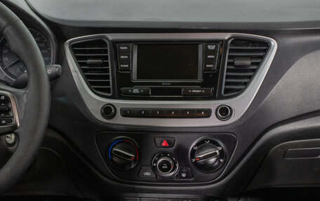 Hyundai Solaris II рестайлинг, 2017 год, 670 000 рублей, 14 фотография