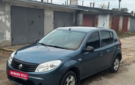 Renault Sandero I, 2011 год, 420 000 рублей, 2 фотография