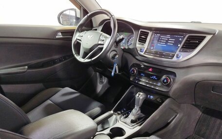 Hyundai Tucson III, 2017 год, 2 050 000 рублей, 14 фотография