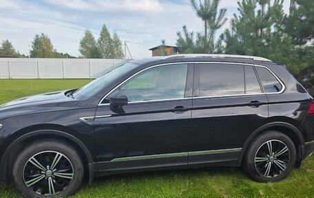 Volkswagen Tiguan II, 2017 год, 3 500 000 рублей, 1 фотография