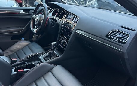 Volkswagen Golf GTI VII, 2020 год, 3 200 000 рублей, 8 фотография