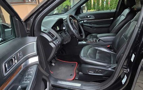 Ford Explorer VI, 2017 год, 3 000 000 рублей, 2 фотография