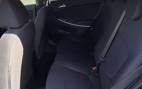Hyundai Solaris II рестайлинг, 2012 год, 1 200 000 рублей, 14 фотография