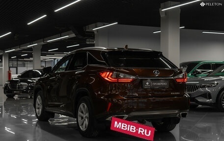 Lexus RX IV рестайлинг, 2016 год, 3 080 000 рублей, 4 фотография