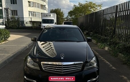 Mercedes-Benz C-Класс, 2013 год, 1 380 000 рублей, 1 фотография