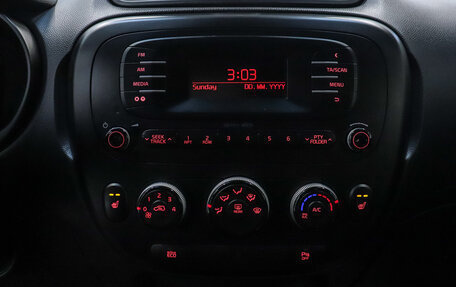 KIA Soul II рестайлинг, 2015 год, 1 350 000 рублей, 14 фотография