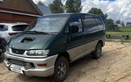 Mitsubishi Delica IV, 1998 год, 490 000 рублей, 2 фотография