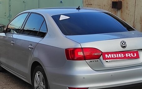 Volkswagen Jetta VI, 2011 год, 1 150 000 рублей, 2 фотография