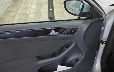 Volkswagen Jetta VI, 2011 год, 1 150 000 рублей, 6 фотография