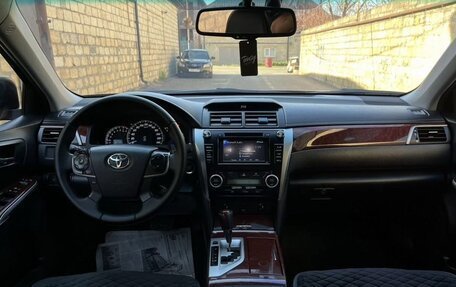 Toyota Camry, 2013 год, 1 660 000 рублей, 10 фотография