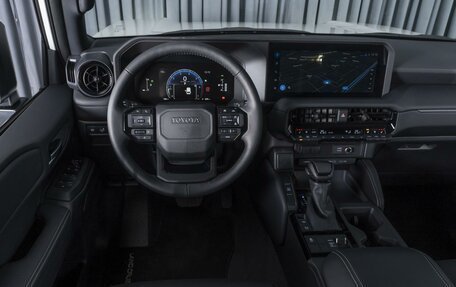 Toyota Land Cruiser Prado, 2024 год, 9 794 000 рублей, 15 фотография