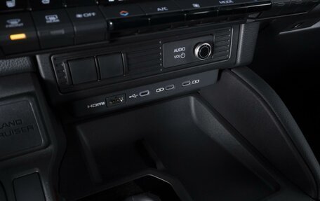 Toyota Land Cruiser Prado, 2024 год, 9 794 000 рублей, 24 фотография