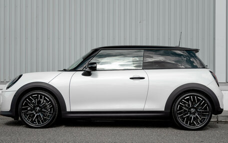 MINI Hatch, 2024 год, 5 450 000 рублей, 3 фотография