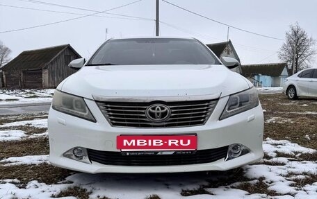 Toyota Camry, 2014 год, 1 600 000 рублей, 2 фотография