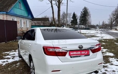 Toyota Camry, 2014 год, 1 600 000 рублей, 4 фотография