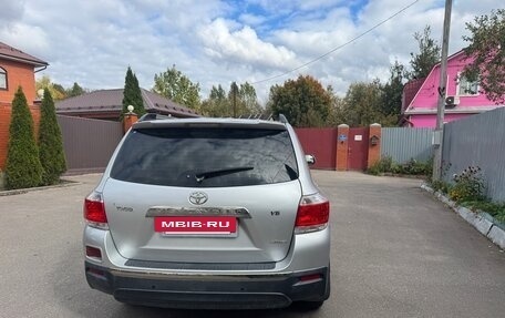 Toyota Highlander III, 2010 год, 1 500 000 рублей, 6 фотография