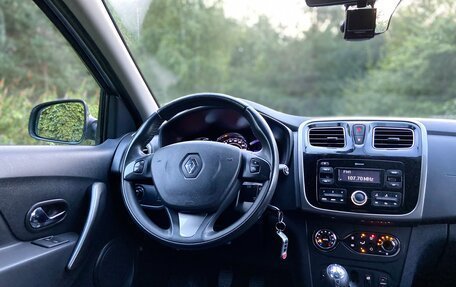 Renault Sandero II рестайлинг, 2017 год, 950 000 рублей, 7 фотография