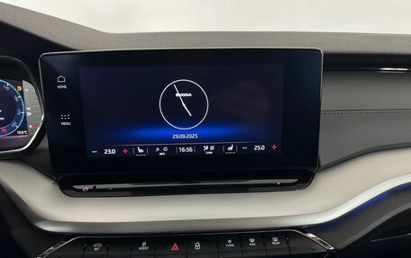 Skoda Octavia IV, 2021 год, 2 300 000 рублей, 12 фотография