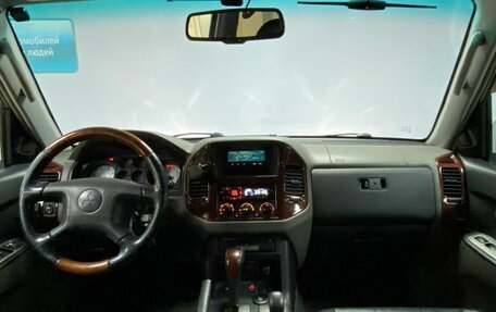 Mitsubishi Montero III, 2004 год, 800 000 рублей, 12 фотография