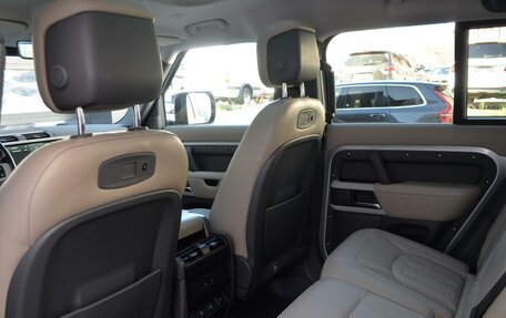 Land Rover Defender II, 2021 год, 6 899 000 рублей, 15 фотография