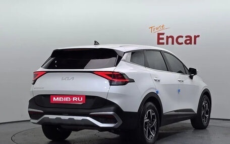 KIA Sportage IV рестайлинг, 2021 год, 1 870 000 рублей, 2 фотография
