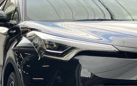 Toyota C-HR I рестайлинг, 2022 год, 1 732 000 рублей, 5 фотография