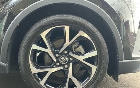 Toyota C-HR I рестайлинг, 2022 год, 1 732 000 рублей, 18 фотография