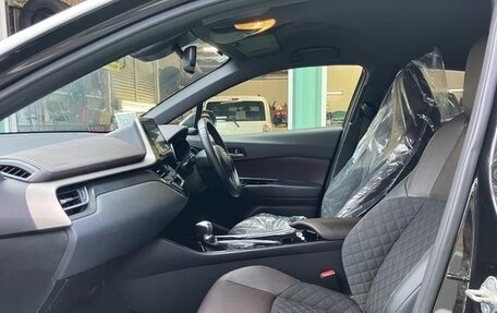 Toyota C-HR I рестайлинг, 2022 год, 1 732 000 рублей, 31 фотография