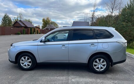 Mitsubishi Outlander III рестайлинг 3, 2013 год, 1 330 000 рублей, 7 фотография